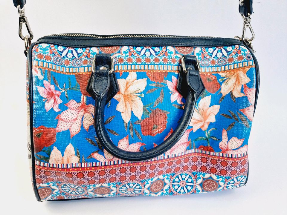 Desigual Flower Print Handtasche / Blumen Umhänge Bilder Lesen in Worms