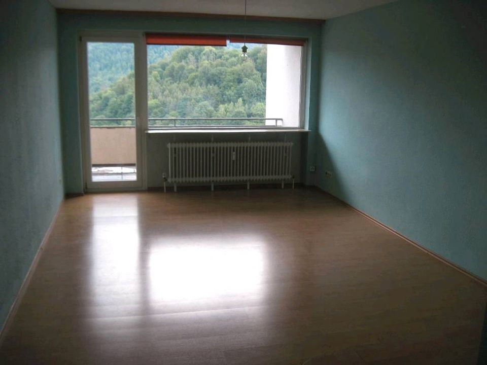Sonnige 3 Zimmerwohnung in Neuenbürg von  Privat zu verkaufen in Neuenbürg