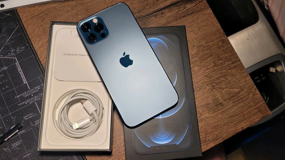 IPhone 12 Pro 256GB Pazifikblau in Friedberg (Hessen)