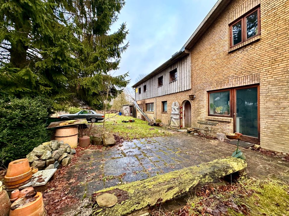 ASMUSSEN IMMOBILIEN - Historisches Haus mit Charme in Husby