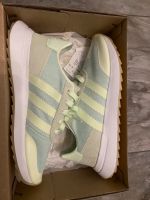 Adidas Schuhe, Mint grün, 38 Baden-Württemberg - Sindelfingen Vorschau