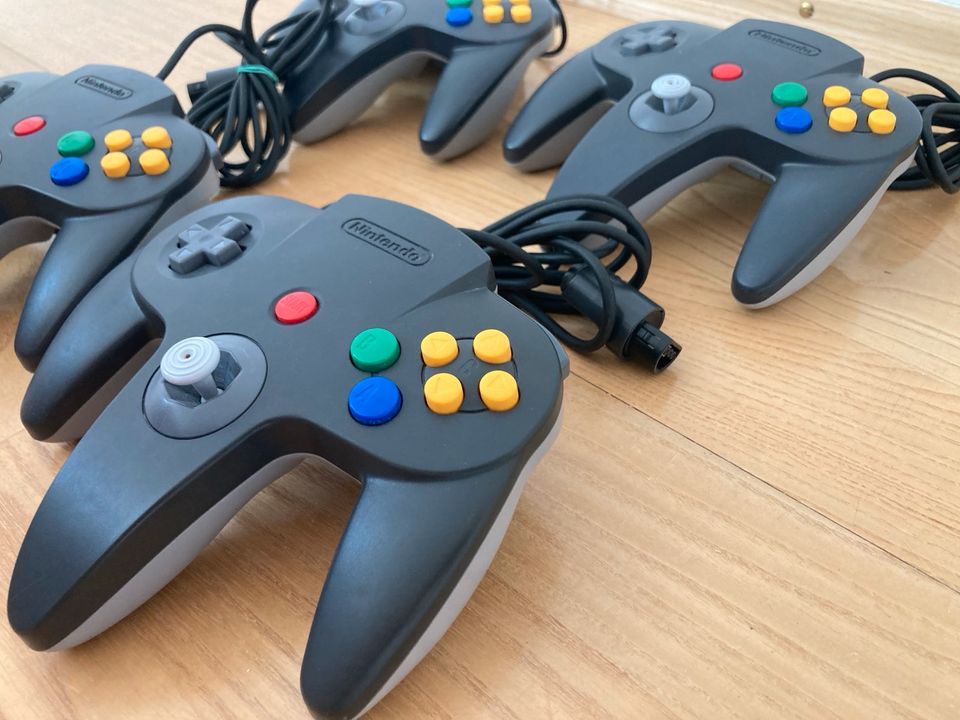 N64 Mario Kart Edition Controller um je 35€ in Rotthalmünster