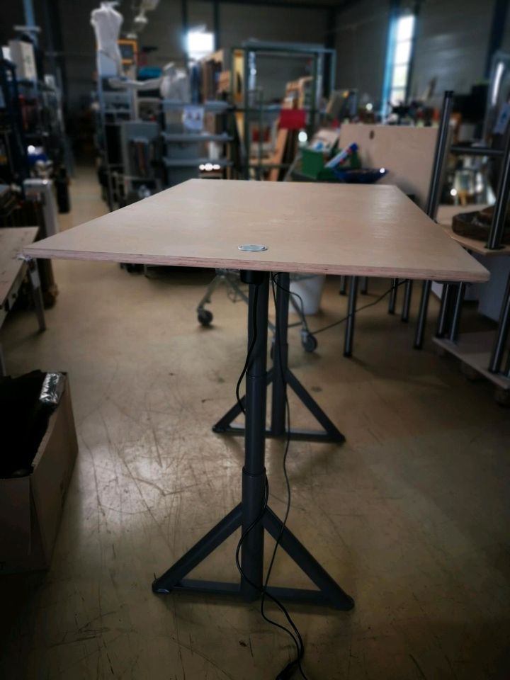 elektrisch höhenverstellbarer Schreibtisch IKEA Idasen Gestell Bastel Tisch100cm x 160cm in Buch