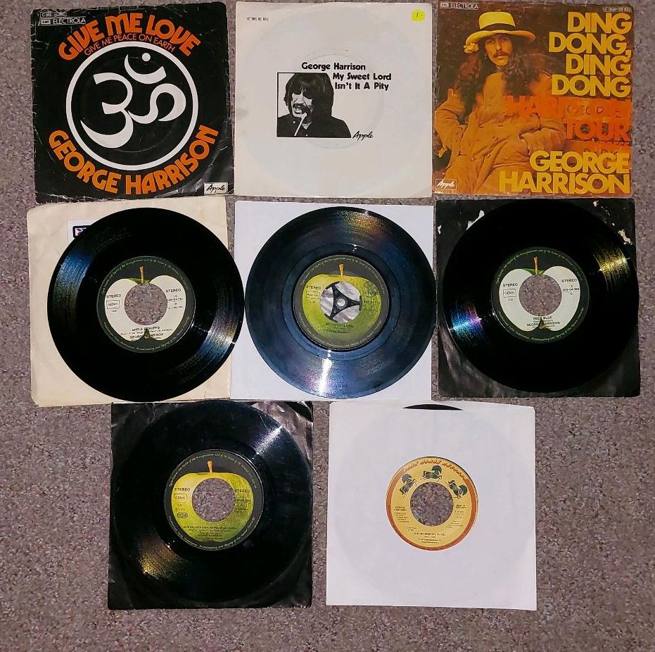 8 Singles Vinyl George Harrison mit/ohne original Cover in Großschönau