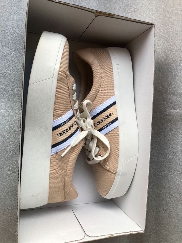 NEU, Damenschuhe Sneaker, Calvin Klein, Gr.39 in Stuttgart