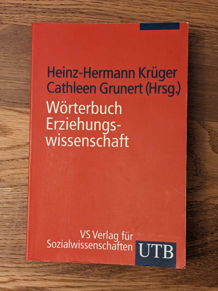 H.-H. Krüger + C. Grunert | Wörterbuch Erziehungswissenschaft in Leipzig