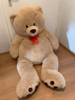 Teddybär groß XXL top Zustand Kr. München - Unterföhring Vorschau
