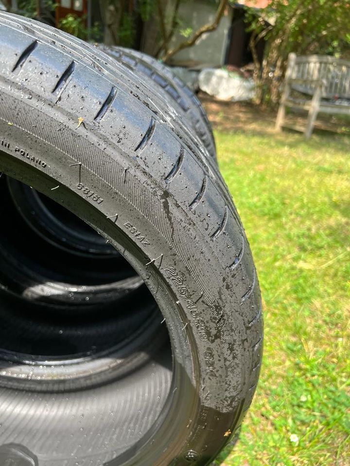 4 BRIDGESTONE Potenza S001 - 225/45 R19 92W - 4 Stück in Berlin