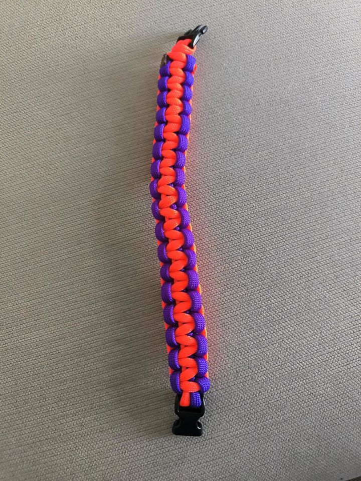 Armband paracord ca 22cm in Clausthal-Zellerfeld
