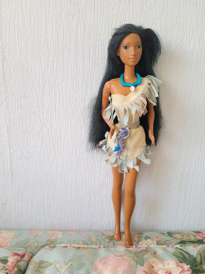 Pocahontas barbie groß Rarität in Herne