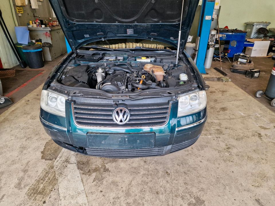 VW Passat 3BG Motor 6-Gang Getriebe 1,9 TDI 96kw in Gevelsberg