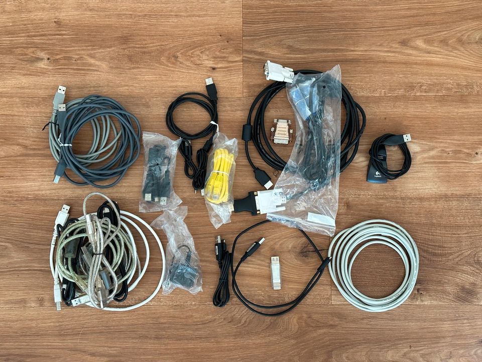 Diverse Kabel & Adapter - USB, DVI, HDMI, LAN etc. in Hamburg
