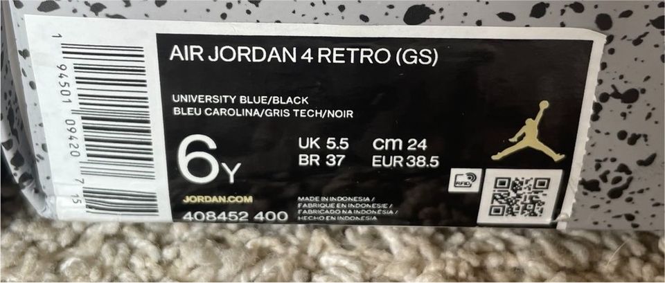 AIR JORDAN 4 Retro University Blue 6Y 38,5 in Garching b München