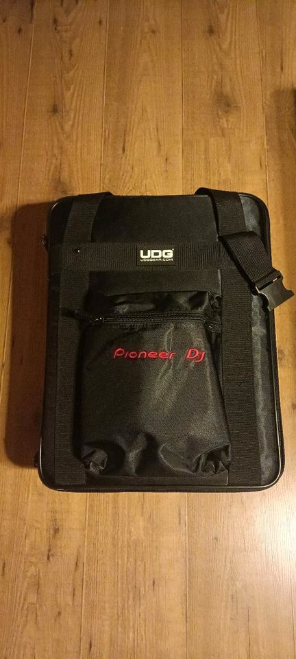 UDG CD-Player Mixer Bag MK2 Large in Selfkant