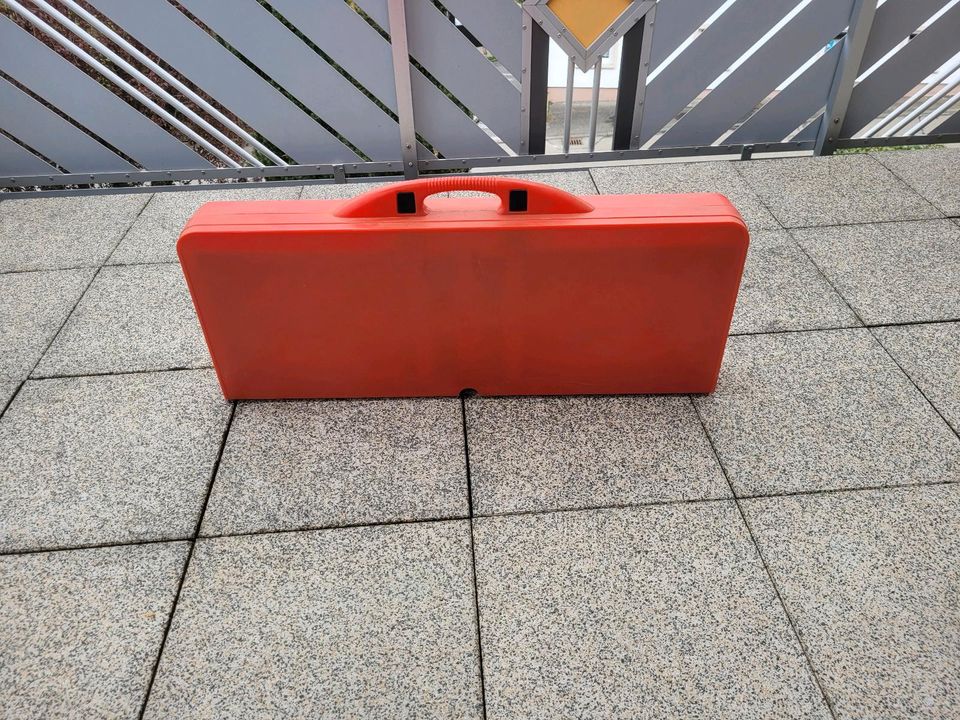Campingtisch Sitzgarnitur rot ausklapbar in Tuttlingen