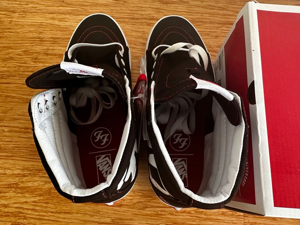 Vans Foo Fighters, Limited Anniversary Edition, Ungetragen + OVP in Saarbrücken