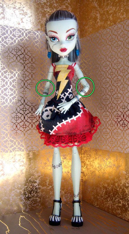 SUCHE Monster High große Barbie Puppe XXL 43cm 17inch Frankie in Dorsten