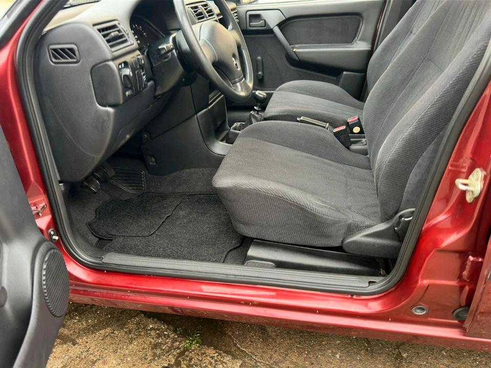 Opel Vectra 5 Türer Tüv Neu 8fach bereift wenig Kilometer in Nordhausen