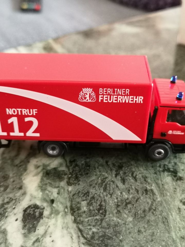 (325) HO (1:87) MAN TGL "Berliner Feuerwehr" von WIKING in Neustadt an der Weinstraße