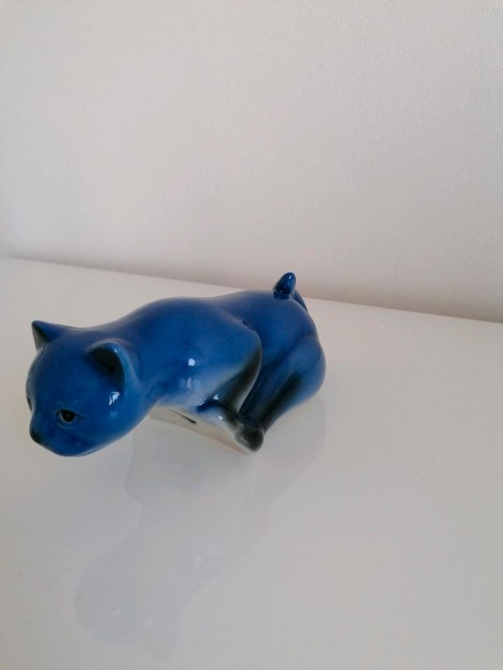 Porzellan - Katze blau/ lila ca. 20 cm in Emmendingen