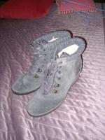 Damenstiefeletten Stiefeletten mit Keilabsatz Gr. 36 von Esprit Bayern - Gundelfingen a. d. Donau Vorschau