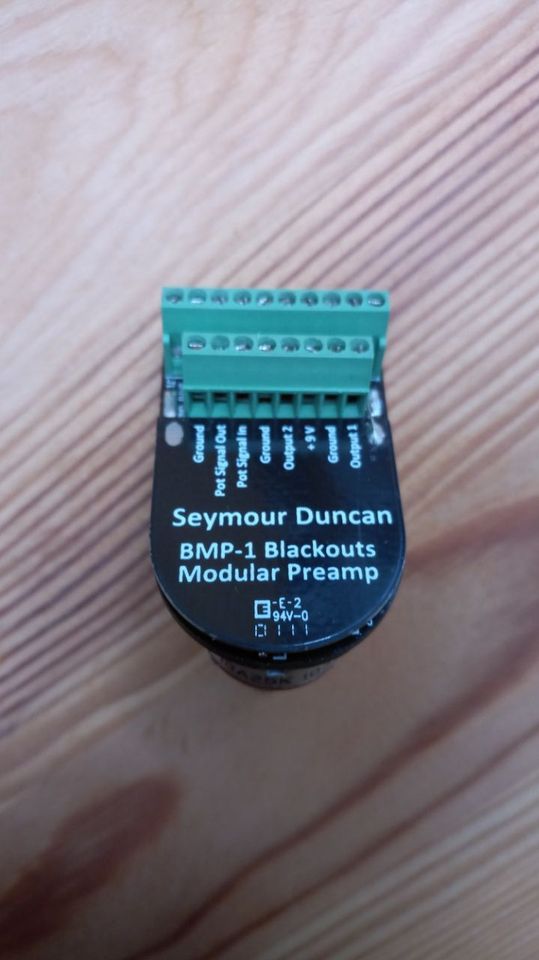 Seymour Duncan Blackouts Preamp System Set (AHB10s) in Hamburg