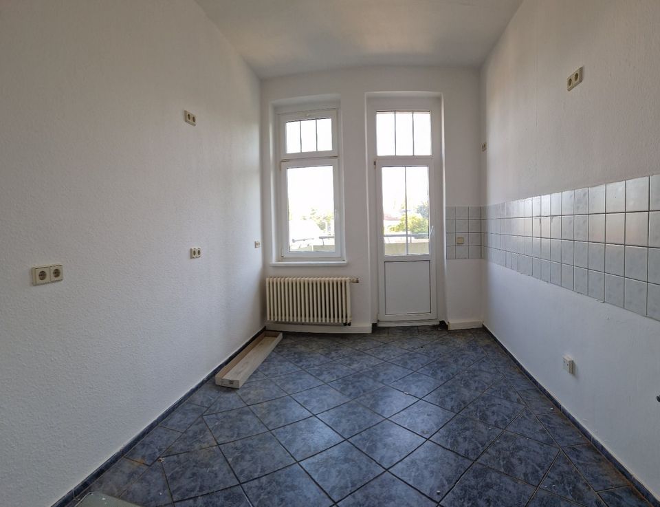 4 Zimmer Wohnung, 97qm, Balkon und Carport in Hartmannsdorf