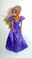 Puppe + neues lila Ballkeid Partykleid für Barbie + Co. Lübeck - St. Gertrud Vorschau