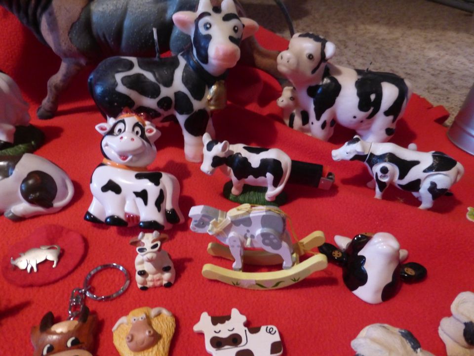 Kühe, Rinder, Seifenspender, Milch- und Zuckerdose, Anhänger in Pullenreuth