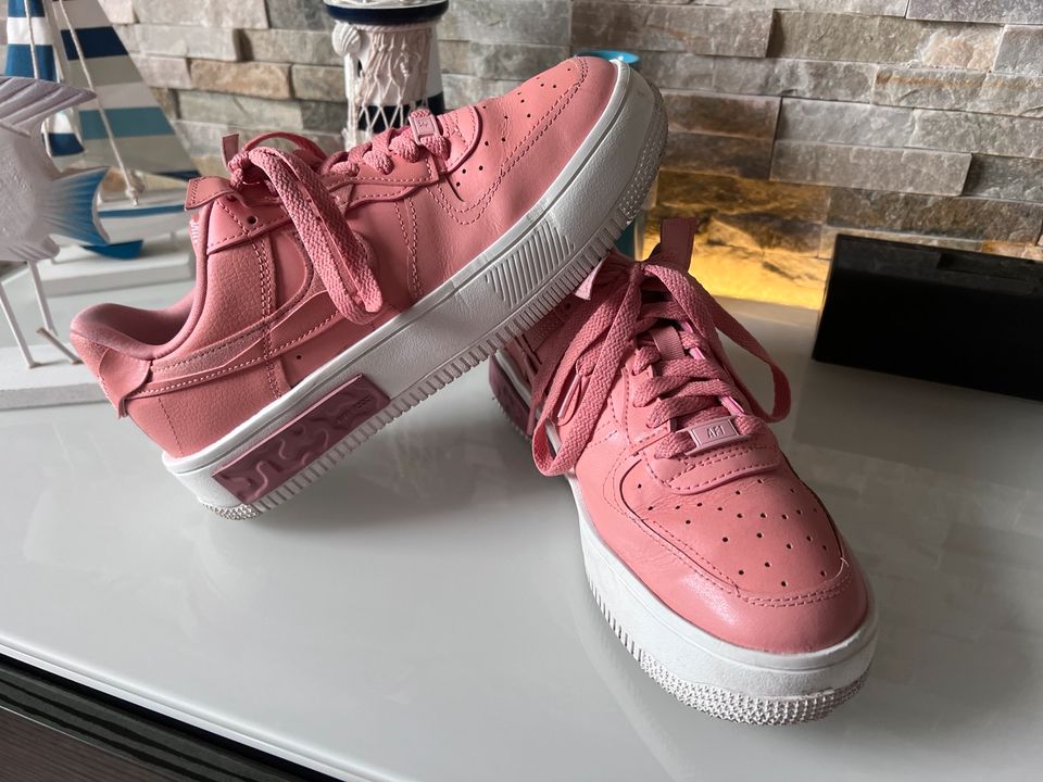 Nike Air Force 1 Rosé Leder Sneaker Neuzustand Größe 40 in Essen