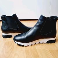 Top Schwarze Lederboots Stiefel modern winterstiefel Salamander Frankfurt am Main - Nordend Vorschau