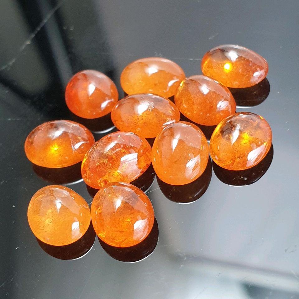 11x Echter ovaler Mandarin Granat ( 32 Carat ) je 9 x 7 mm in Recklinghausen