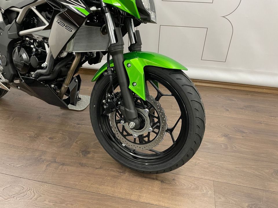 Kawasaki Z 125 Modell 2024 - Starterbonus in Neutraubling