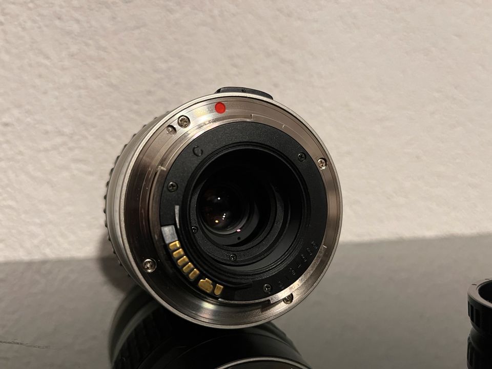 heute inkl. camera 80€ /voigtländer apo-zoomar canon objektiv 210 in Asperg