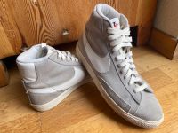 NIKE, Blazer Mid 77, grau weiß, Gr 40, Leder Sneaker , Kult Schuh Nordrhein-Westfalen - Hemer Vorschau