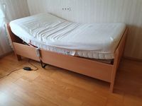 Bett mit Lattenrost, elektr. verstellbar Niedersachsen - Achim Vorschau