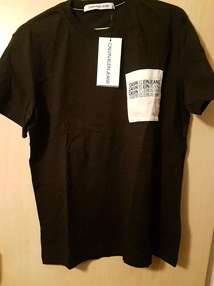 *NEU* Calvin Klein T Shirt CK in Berlin