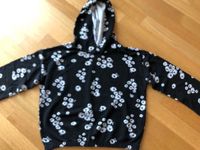 Hoody von H&M schwarz Größe 158/164 neuwertig Nordrhein-Westfalen - Essen-Fulerum Vorschau