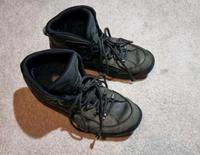 Lowa Wanderschuhe /-Stiefel Gr. 40 Frankfurt am Main - Rödelheim Vorschau