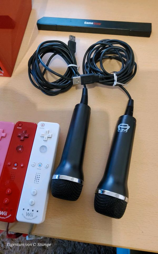 Nintendo Wii Konsole mit viel Zubehör in Königslutter am Elm