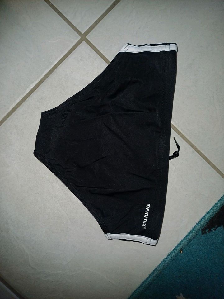 Adidas Badehose 140 in Moorweg