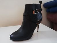 Stiefeletten, Stiefel, mit Absatz, Leder, Größe 35, Neu!!! Altona - Hamburg Iserbrook Vorschau