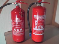 2 Feuerlöscher 6 kg, 1x voll, 1x leer Duisburg - Duisburg-Mitte Vorschau