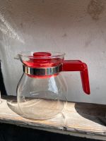 Kleine Teekanne Glas roter Kunststoff Deckel 0,3l Nordrhein-Westfalen - Leverkusen Vorschau