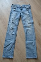 Hollister Jeans Stretch hellblau Löcher 5R W27 L33 super erhalten Schleswig-Holstein - Kiel Vorschau