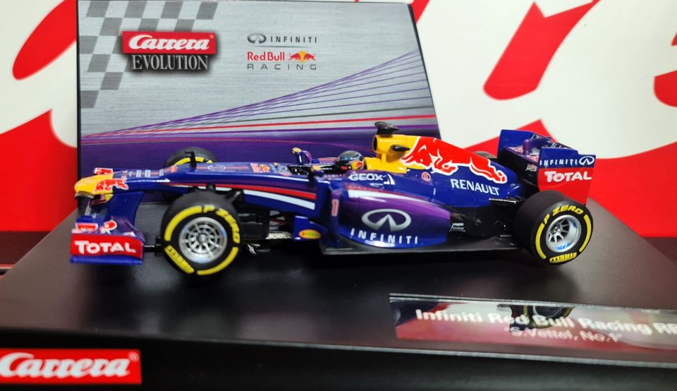 Carrera Evolution Infiniti Red Bull RB9 F1 S.Vettel, No.1 NEU BOX in Gladbeck