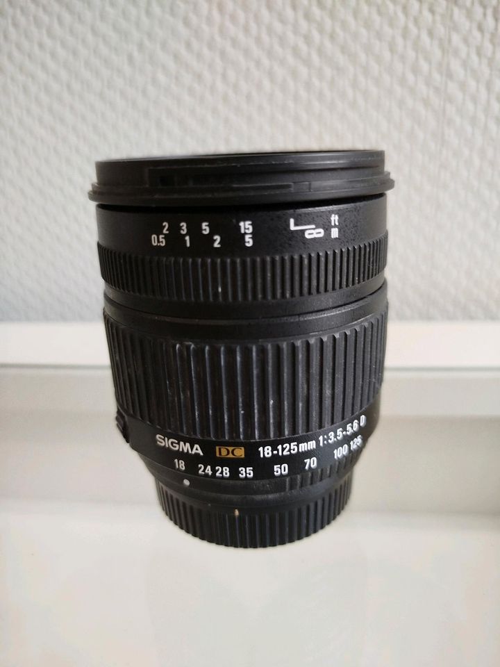 Sigma 18-125mm f/3.5-5.6 DC - Objektiv Nikon in Lage