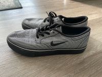 Nike Sneaker Größe 38,5 Stuttgart - Bad Cannstatt Vorschau