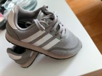 Adidas Schuhe Größe 31 1/2 Bochum - Bochum-Wattenscheid Vorschau