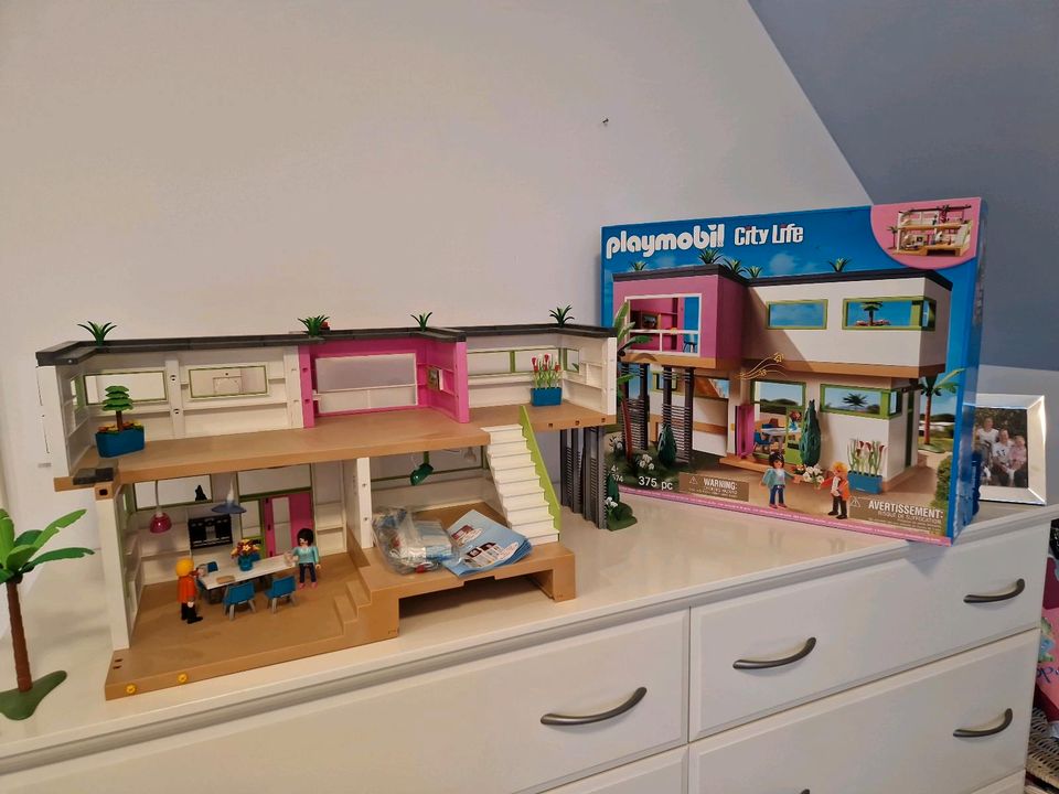 Playmobil City Life Villa 5574 mit Anbau 6389 Lampen 6354 in Bergedorf -  Kirchwerder | Playmobil günstig kaufen, gebraucht oder neu | eBay  Kleinanzeigen ist jetzt Kleinanzeigen